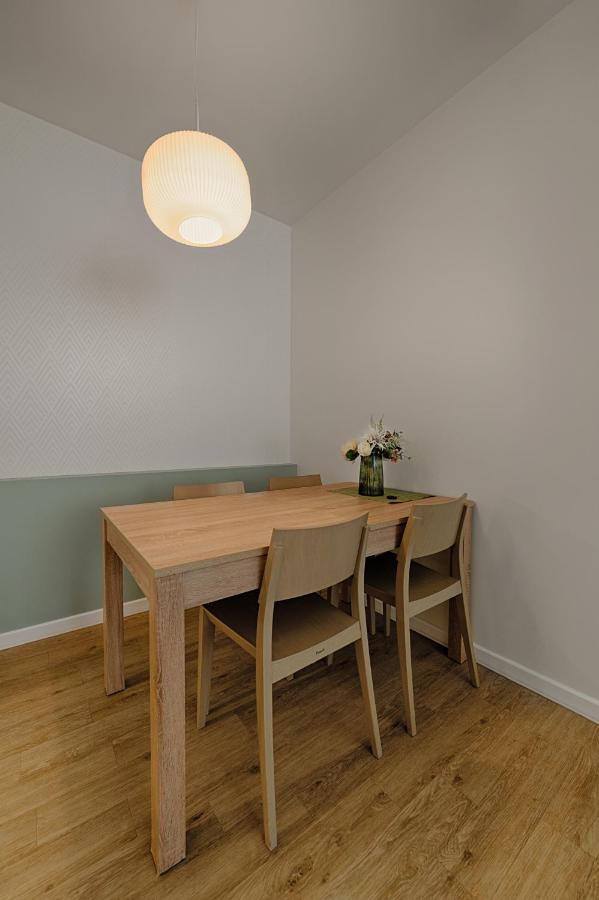 Apartamenty Mm - Rzezniczaka 지엘로나구라 외부 사진