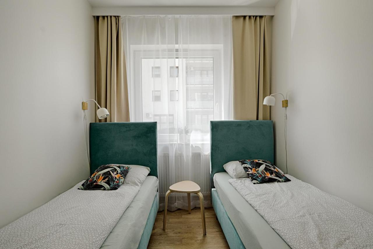 Apartamenty Mm - Rzezniczaka 지엘로나구라 외부 사진
